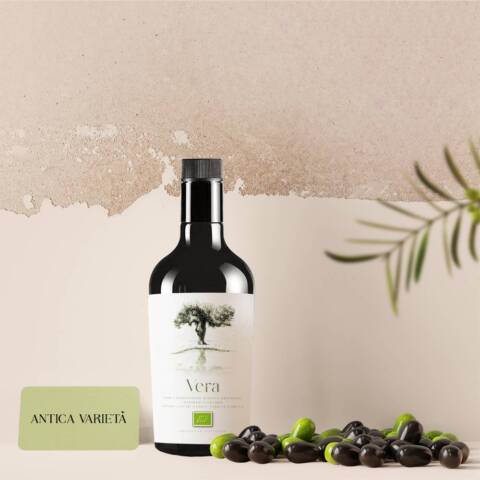 Vera olio extravergine di oliva biologico monocultivar varietà Verella - Agraria Giusy
